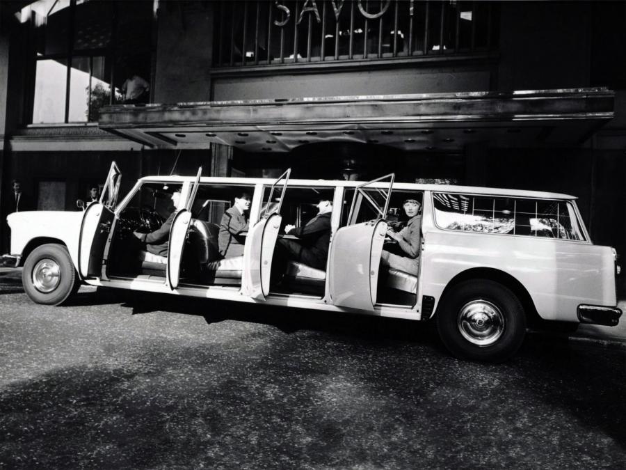  Checker Aerobus 8-Door Station Wagon 1962 года  (фото 5 из 9)